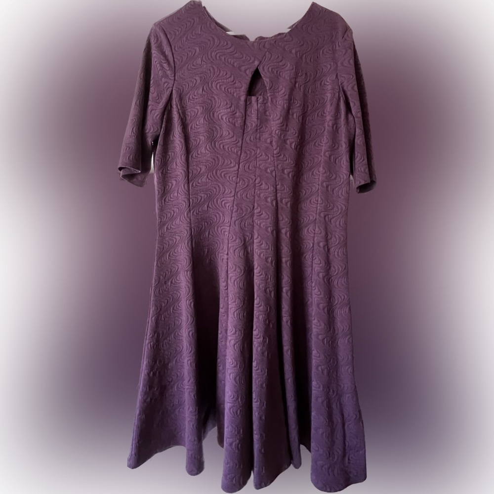 Danny & Nicole Purple Dress - Size 18